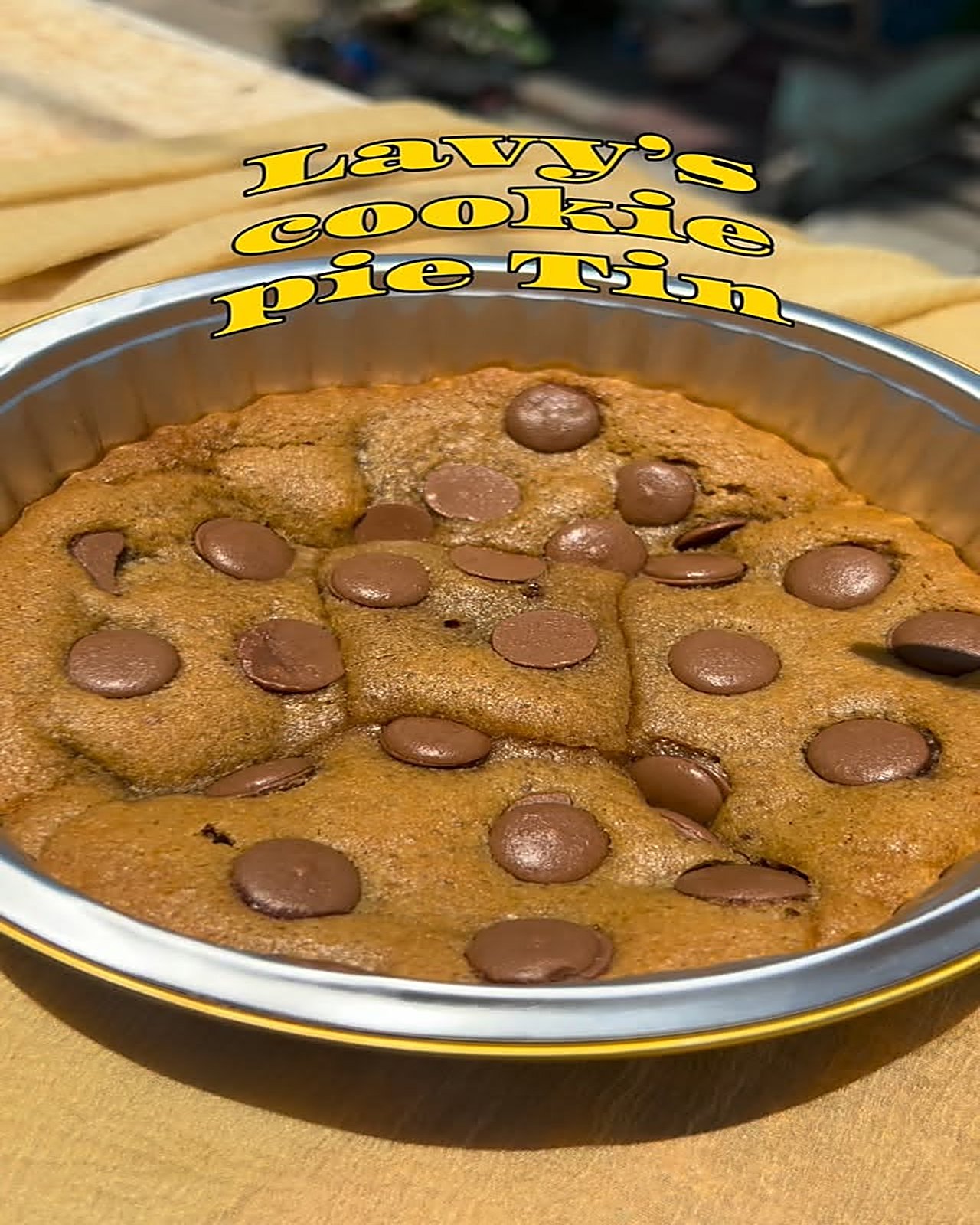 Chocolate chip cookie pie in a tin