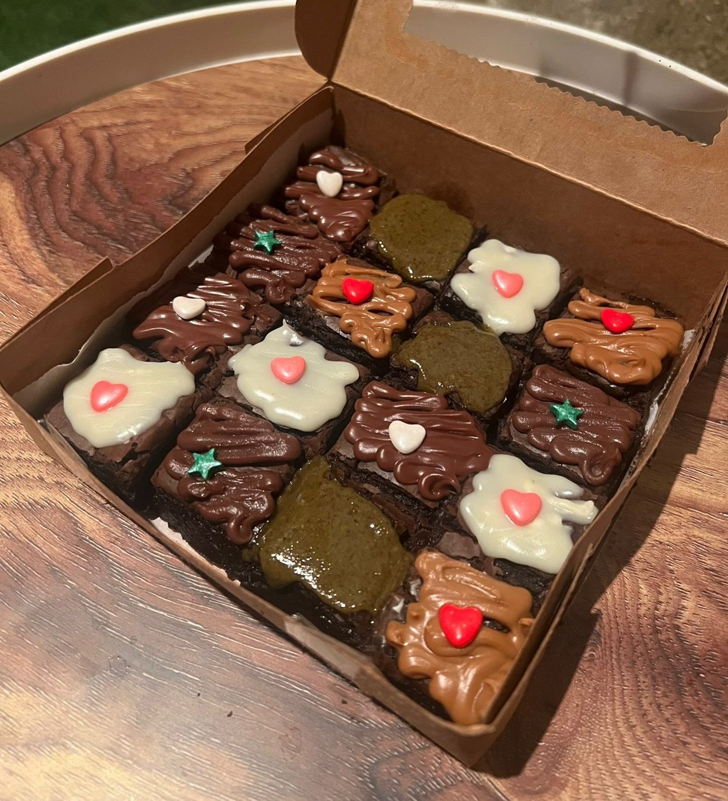 Assorted brownie gift box
